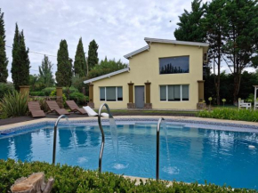 casa linda con pileta